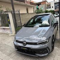 New Volkswagen Golf 8.5 GTI 2.0 TSI 265 CV
