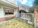 raffinata-villa-angolare-in-periferia