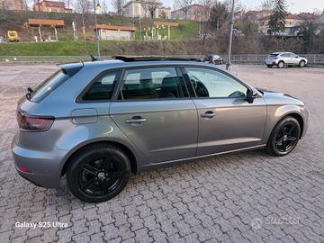 Audi A3 tetto apribile valutiamo usato/