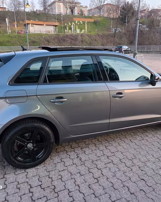Audi A3 tetto apribile valutiamo usato/