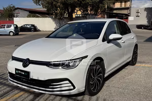 VOLKSWAGEN Golf 1.0 eTSI EVO DSG Life