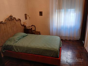 Stanza annesso bagno privato e cucina in comune