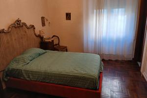 Stanza annesso bagno privato e cucina in comune