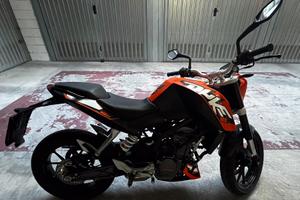 KTM Duke 125