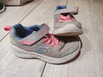 scarpe da bambina della skechers nr 31