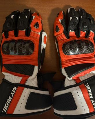 GUANTI SPORTIVI MOTO