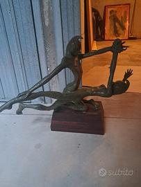 statua in bronzo