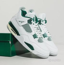 Air Jordan 4