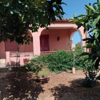 Villetta gruppi , coppie e famiglie zona spiaggia