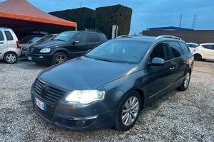 Volkswagen Passat 2.0 tdi 4x4 con gancio traino