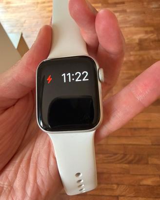 Apple WATCH SE 40mm