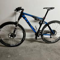 Bicicletta Cube all mountain del 2013