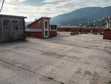 Appartamento in ordine 130 metri quadrati