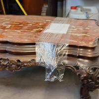 tavolino con marmo rosso e legno noce 