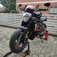 Ducati Monster 1200 R