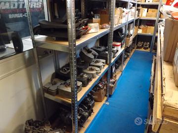 STOCK RICAMBI USATI/ NUOVI DI MOTO FANTIC MOD. TRI