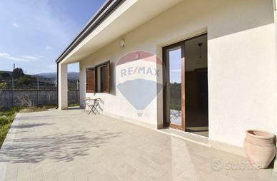 Villa o villino - Aci Sant'Antonio