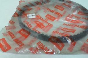 CINGHIA TRASMISSIONE TRAPEZOIDALE PIAGGIO APRILIA 