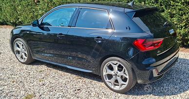 AUDI A1 30 tfsi 