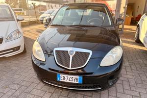 Lancia Ypsilon 1.2 Versus