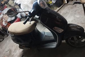 Vespa LX50