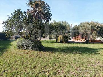 Zona Pitz' e Serra, villa con giardino