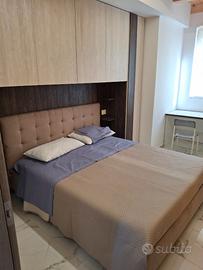 Salerno centro stanza con bagno