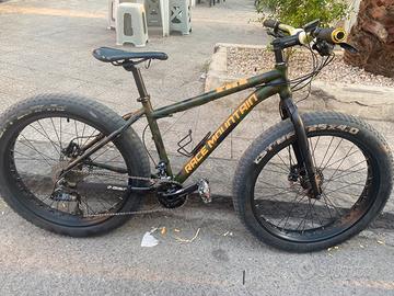 Fat bike race mountain