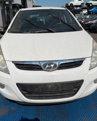 RICAMBI USATI AUTO VARI HYUNDAI I20 2012 1400 DIES