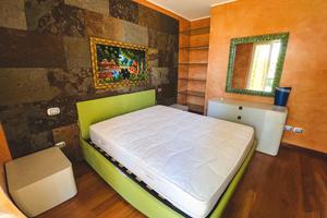 Appar.to arredato con parcheggio privato, giardino