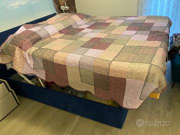 Letto con reti ortopediche e materassi opzionali