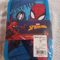 astuccio per la scuola con spiderman 