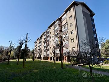 4 LOCALI A VENARIA REALE