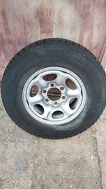ruota di scorta Nissan Terrano 