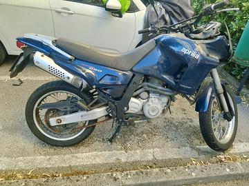 moto Aprilia 