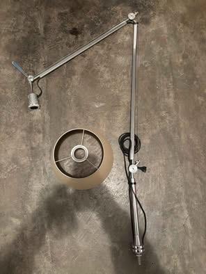 Lampada da tavolo Tolomeo Mega con attacco scrivan