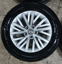 Cerchio In Lega con gommVolkswagen T Roc 215 60 16