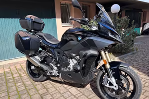 BMW S1000XR