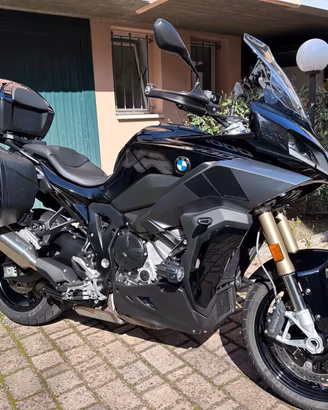 BMW S1000XR