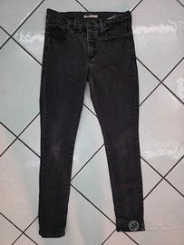 Jeans Levis 311 Shaping Skinny W30