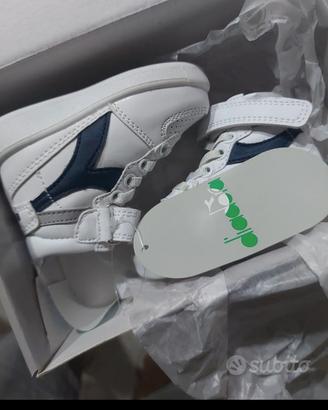 scarpe sportive marca Diadora numero 20 