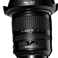 ZOOM NIKON 10/24