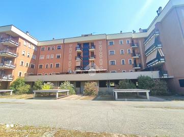 MAGAZZINO A ROMA