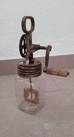 vecchia zangola per burro 