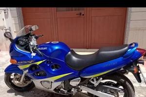 Suzuki GSX 600 F