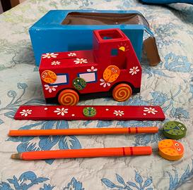 Portapenne salvadanaio in legno