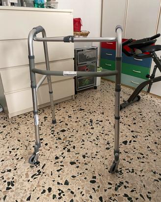 Deambulatore pieghevole