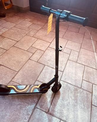 Monopattino bambino elettrico Fanttik ride c9
