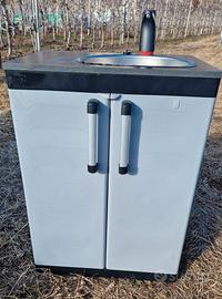 Mobiletto lavabo campeggio