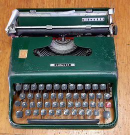 Olivetti Lettera 22